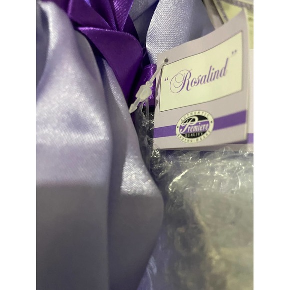 "Limited Edition Delight: Own 'Rosalind' - Picture 5 of 10